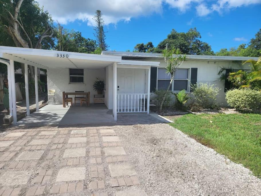 Entire Home By Siesta Key/Closed To Downtown Sarasota megye Kültér fotó